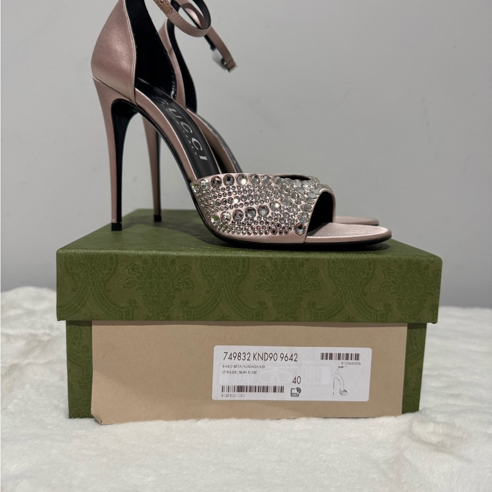 Gucci Blush Crystal-Studded Heels - Picture 6 of 6